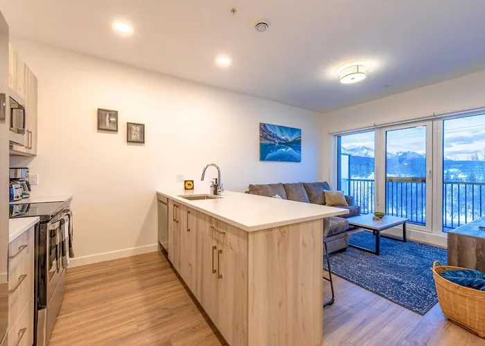 Modern 2Br In Golden W/ Stunning Mtn Views!